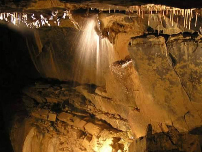 Ailwee Caves